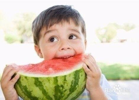 为啥吃瓜生口疮,吃瓜引发口疮的惊人真相